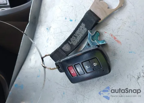 2018 Toyota Corolla Xse из США, поврежденный, VIN 5YFBURHE1JP755313